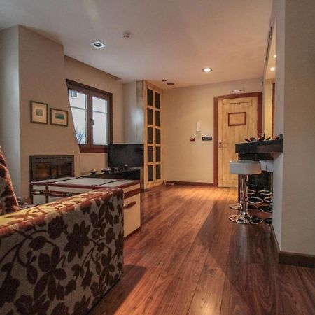 Apartamentos Turisticos Aguas De Víznar Екстериор снимка