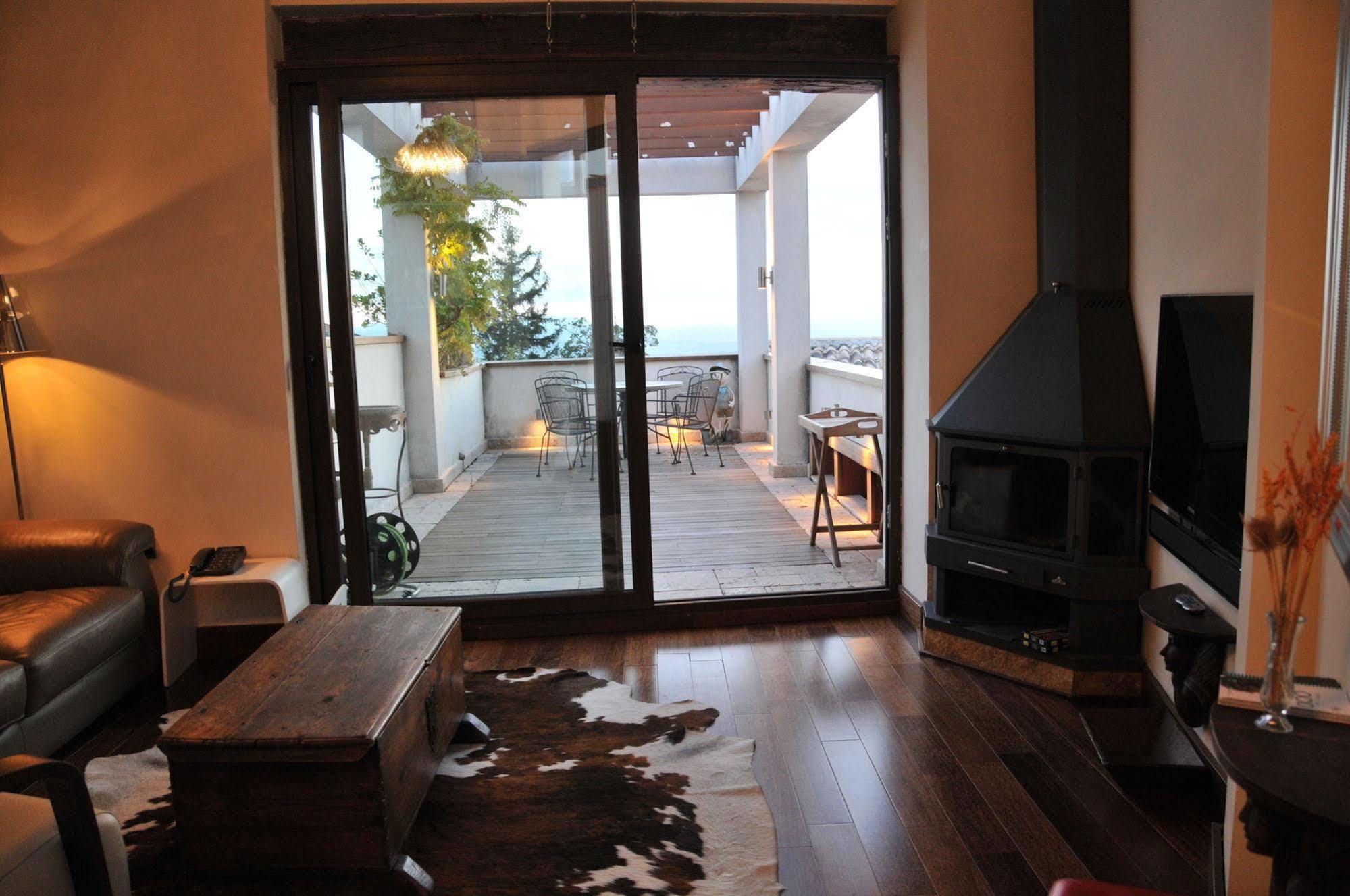 Apartamentos Turisticos Aguas De Víznar Екстериор снимка