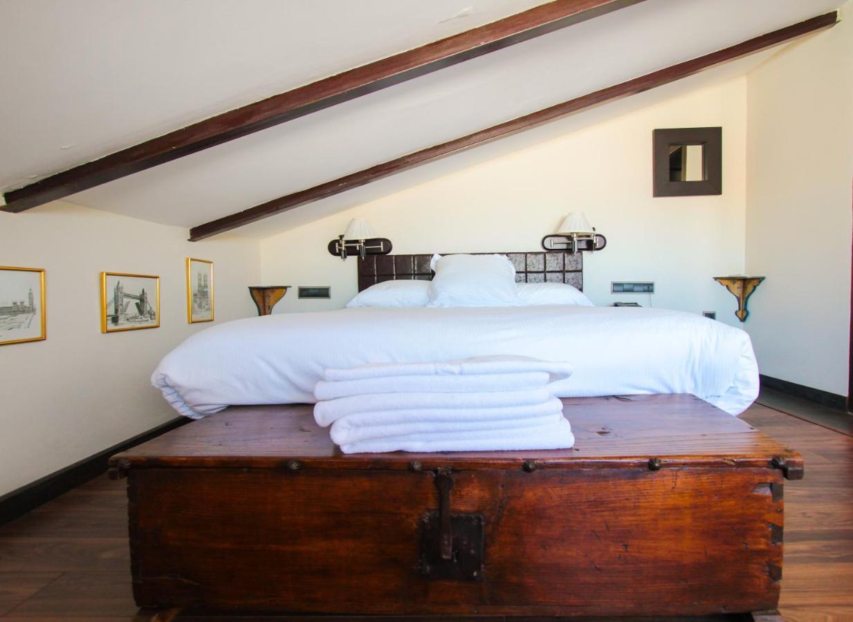 Apartamentos Turisticos Aguas De Víznar Стая снимка