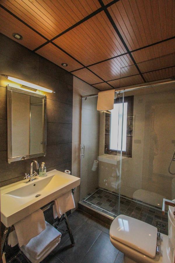 Apartamentos Turisticos Aguas De Víznar Екстериор снимка